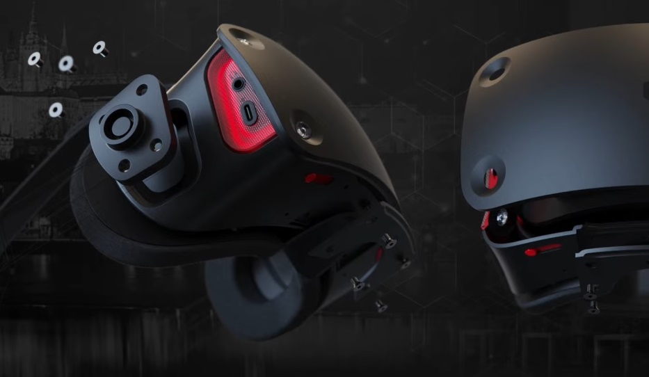 Somnium Space VR Headset With XTAL Maker